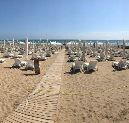 Apartamento Four Seasons. Ilicia. Side